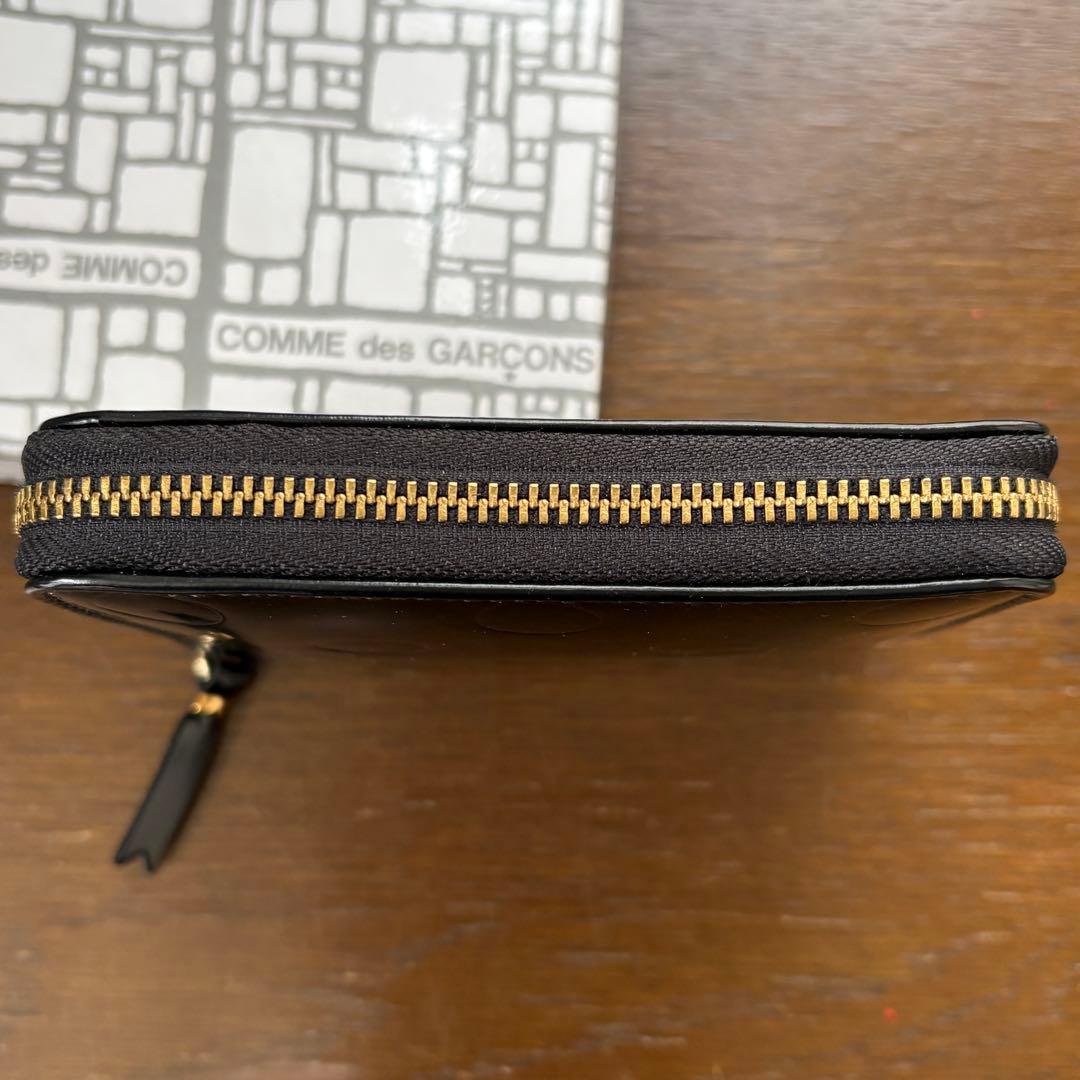 美品【コムデギャルソン】二つ折り財布　ポルカドット　箱付き