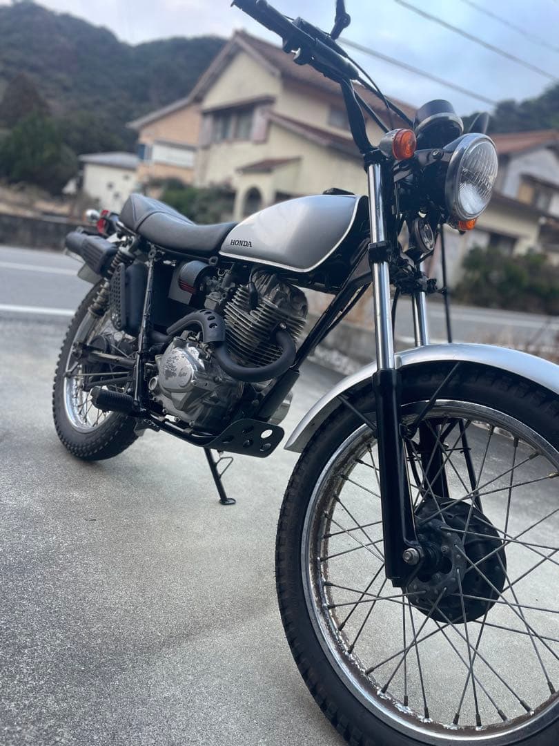 xl230 フロントフェンダー
