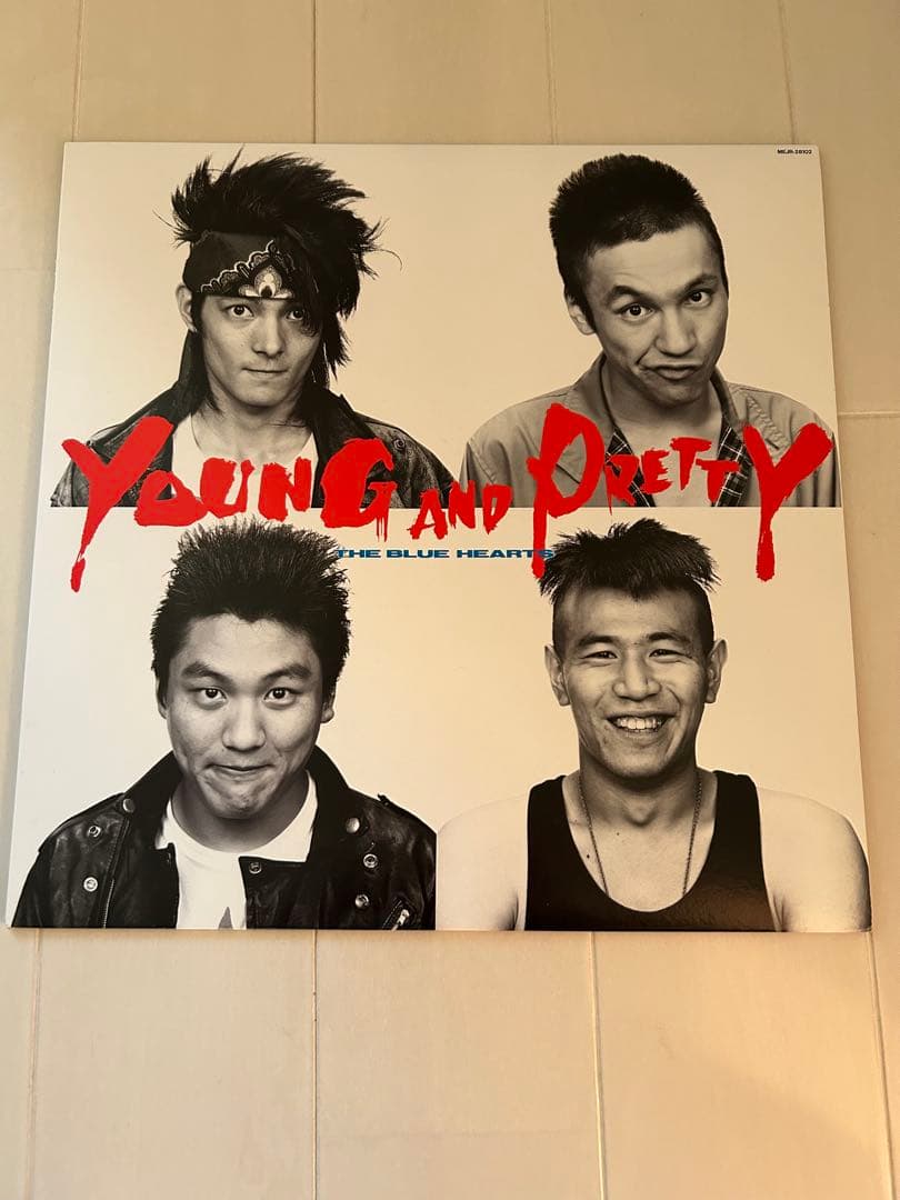 邦楽 YOUNG AND PRETTY THE BLUE HEARTS LP