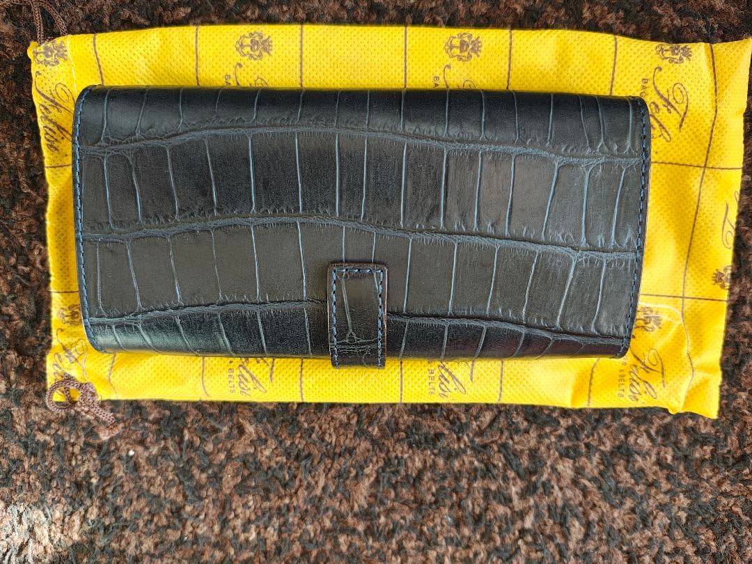 新品、未使用　FELISI 長財布 エンボスレザー（クロコ型押し） 3005　紺