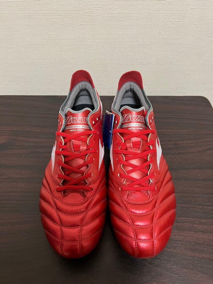 サッカースパイク　モレリアネオ3ジャパン　パッションレッド