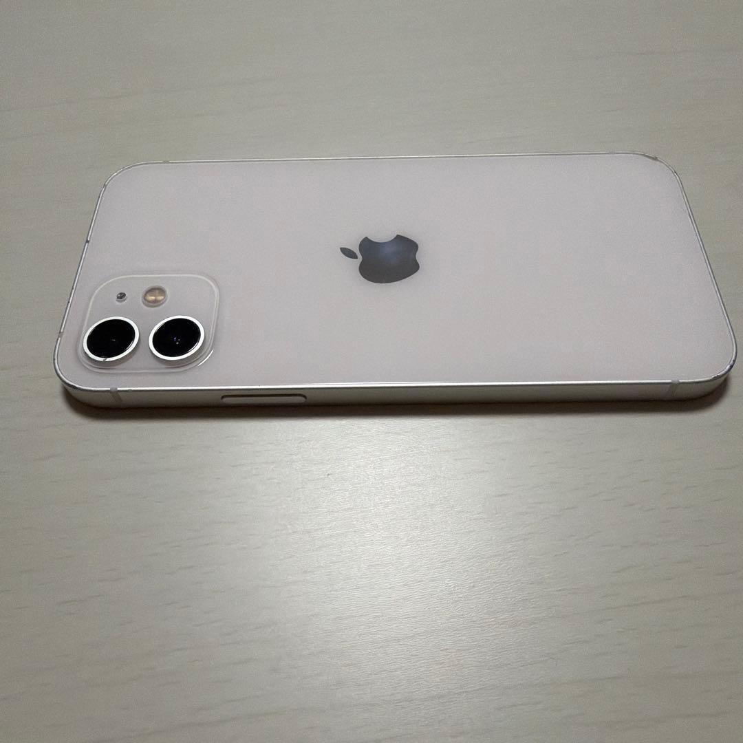 Apple iPhone 12 本体　64GB ホワイト　SIMフリー