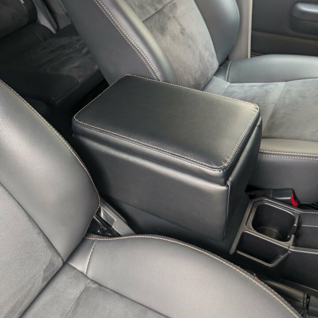 【新品未使用】ランクル70 コンソールボックス