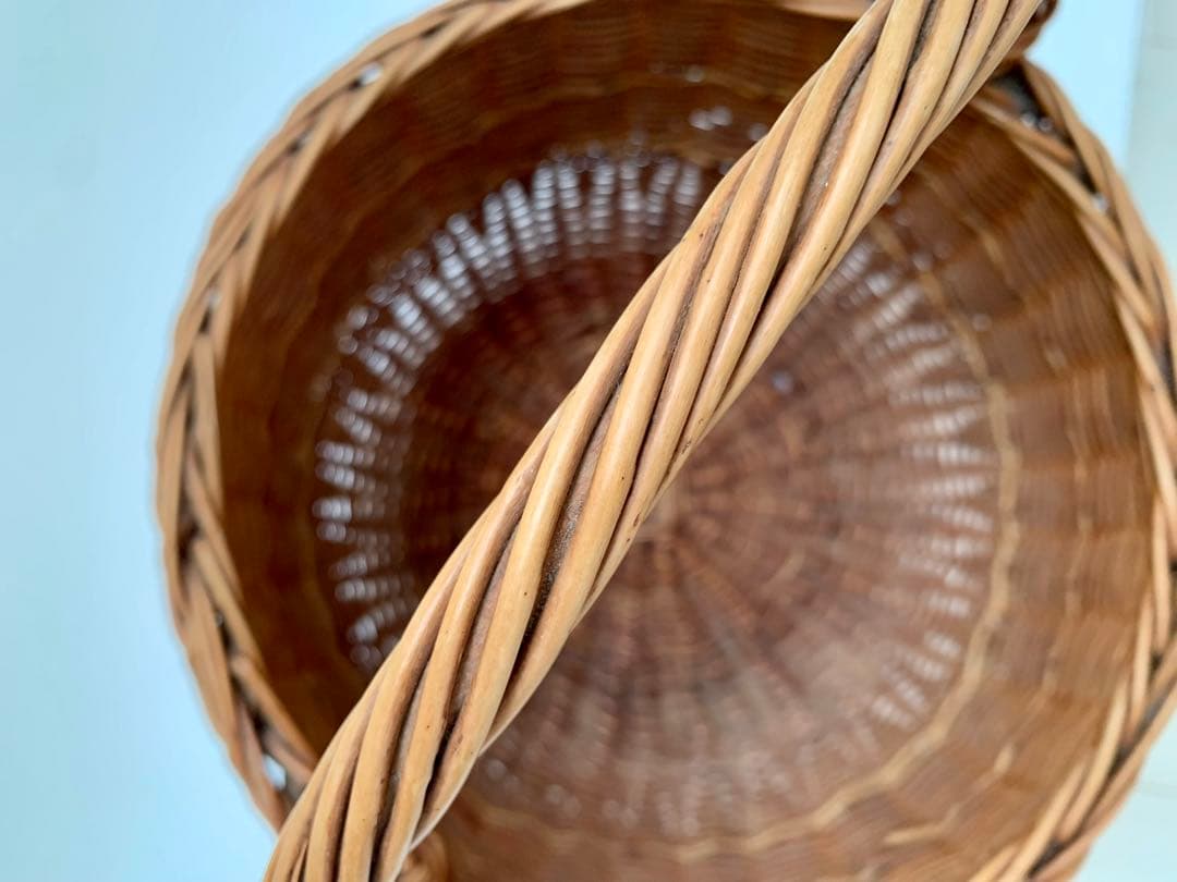 北欧　アンティークバスケット　編みカゴ　ヴィンテージ　cinq