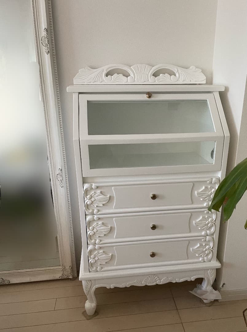 【美品で超可愛い♡】ヨーロピアン猫足の白いおしゃれキャビネット収納棚