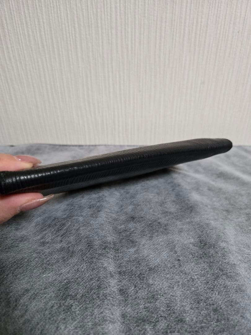 LOUIS VUITTON ルイヴィトン エピ 二つ折り 長財布