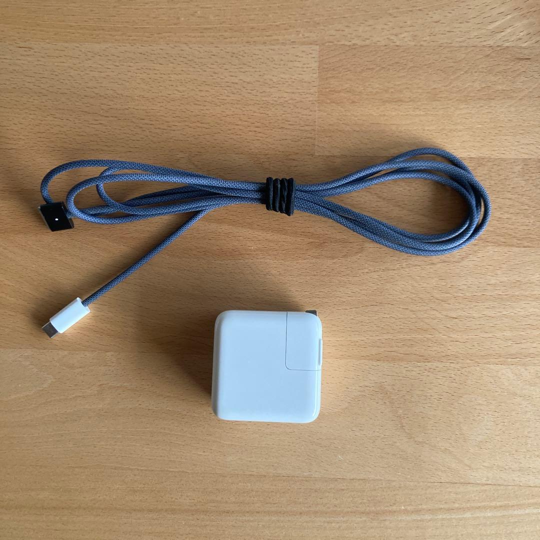 MacBook Air M2 13.6インチ　ミッドナイトブルー