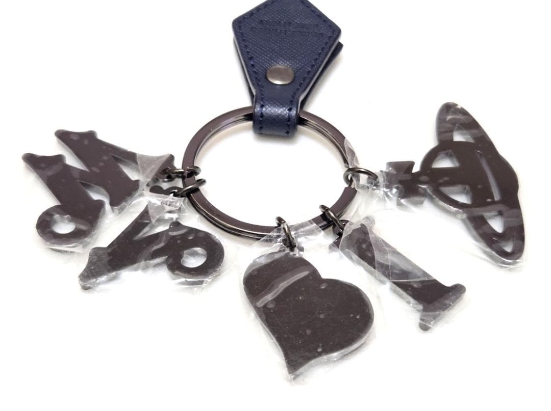 ヴィヴィアンウエストウッド　ハート　オーブ　キーリング　未使用箱付き　42193