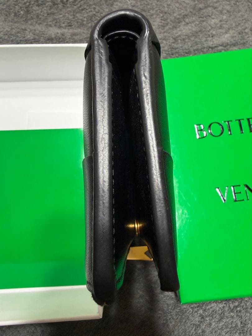 極美品ボッテガ ヴェネタ BOTTEGA VENETA カセット ミディアム