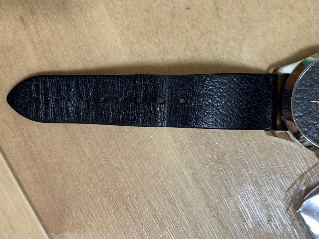 Gucci 蜂デザイン 時計 ya1264067a seiko citizen