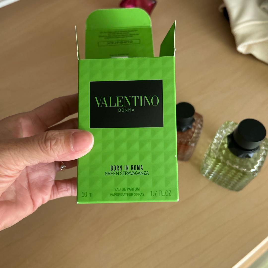 VALENTINOヴァレンティノ