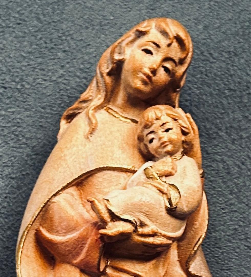 木彫り マリア像 / 聖母マリア像