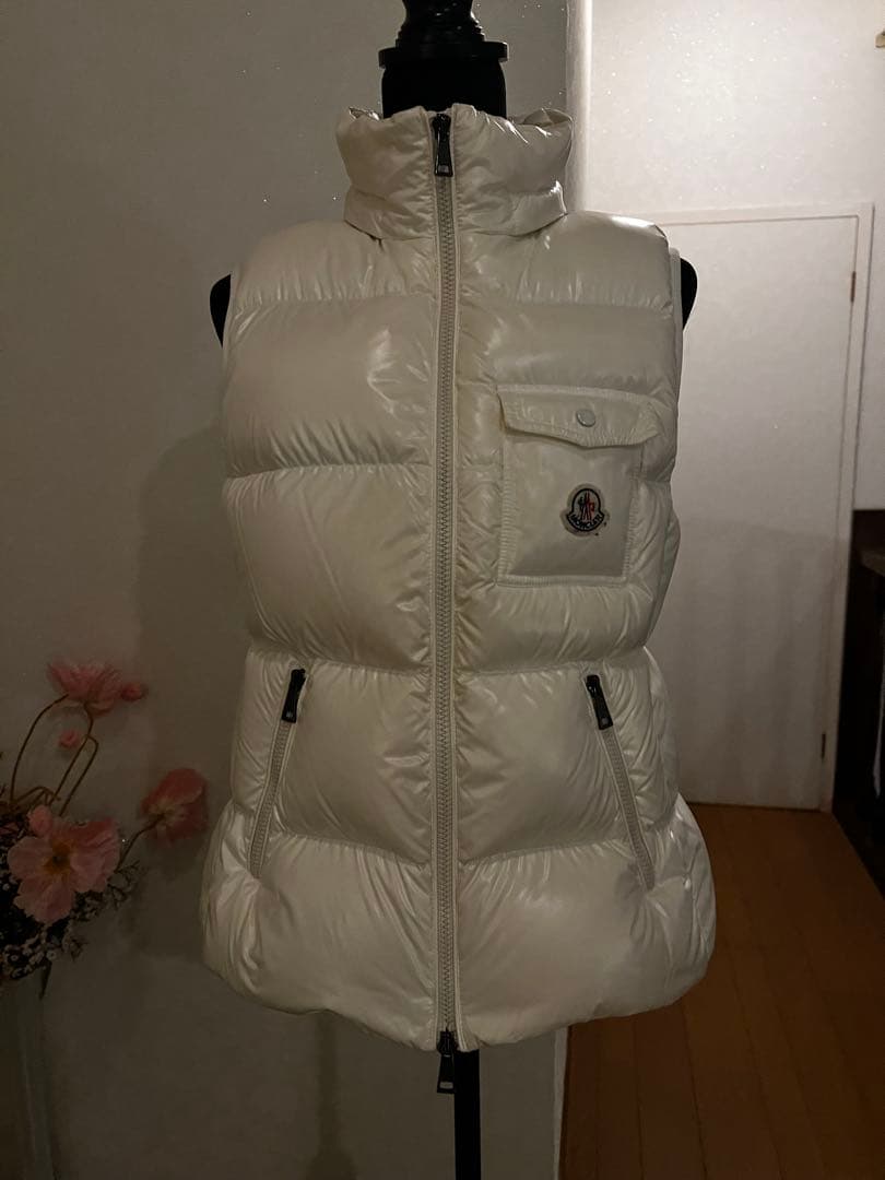 レディース モンクレールダウンベスト