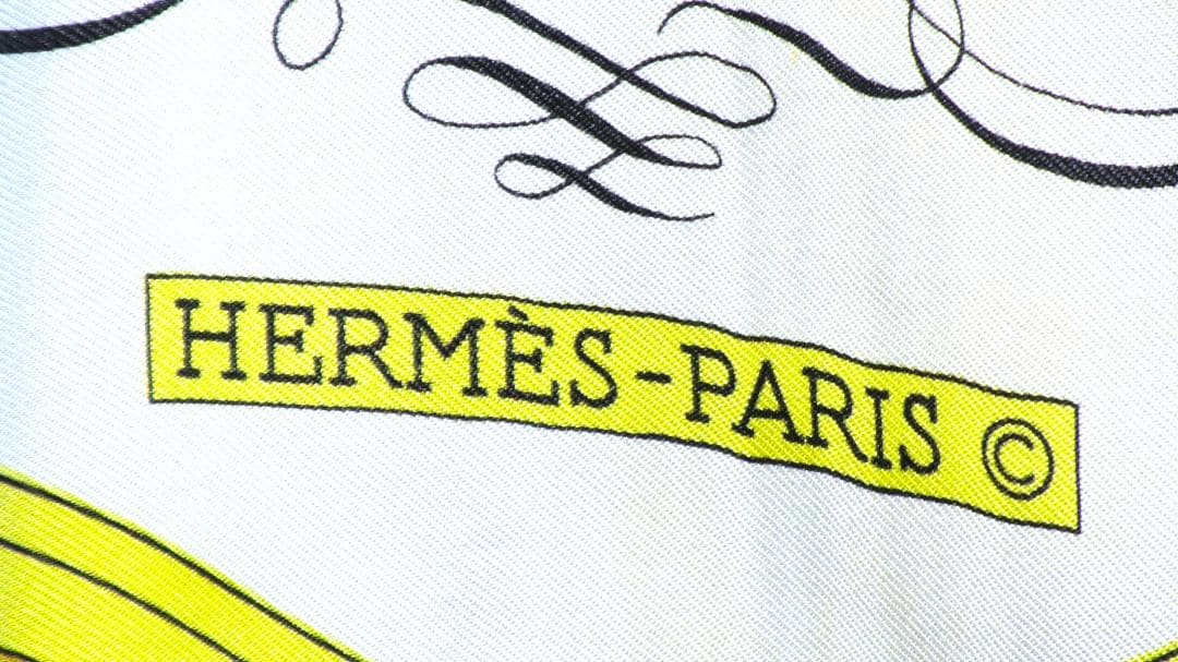 HERMES エルメス　大判スカーフ　カレ90　 D214