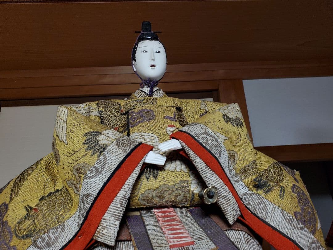 参考出品　110年前のお雛様　伝統的な雛人形（赤・金）