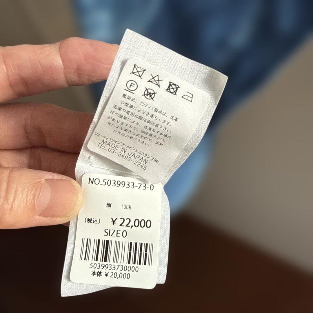 新品未使用45R シルクスカーフ