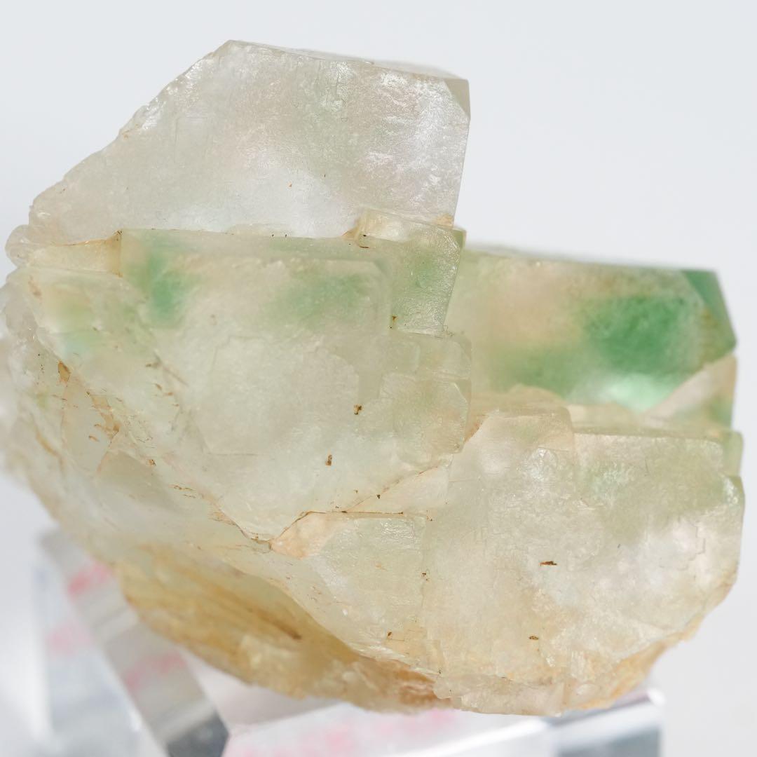 【結晶の状態は珍しい】フローライト ペーニャ産 44×40×37mm