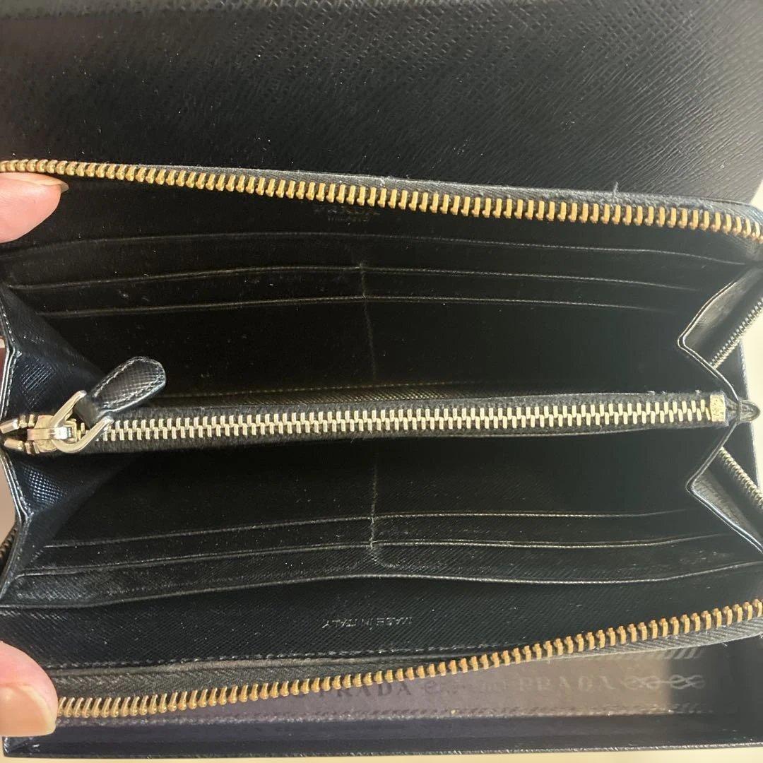 PRADA ブラックレザー 長財布 箱付き　プラダ　財布