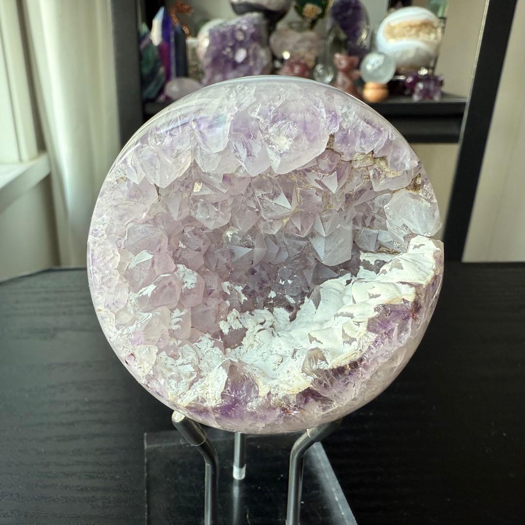 天然石アメジストの笑い口　置物　スフィアNO.120411