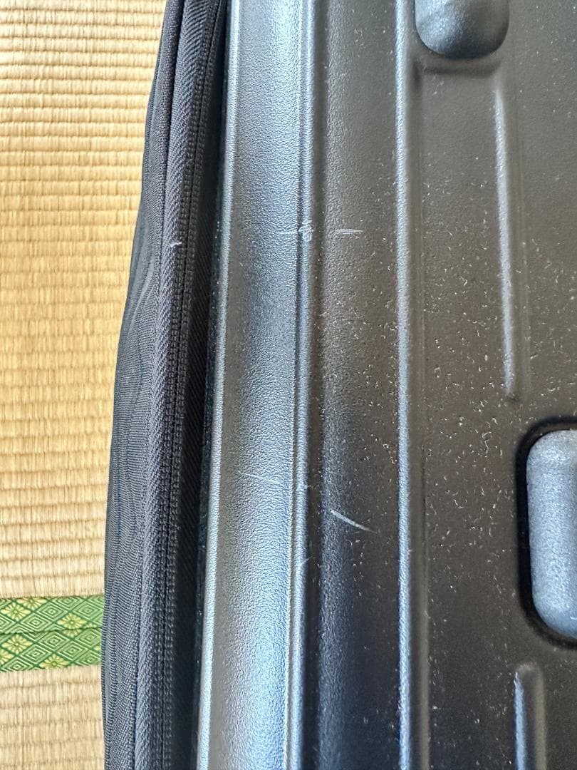 リモワ RIMOWA スーツケース 機内持ち込み エッセンシャルキャビン 37L