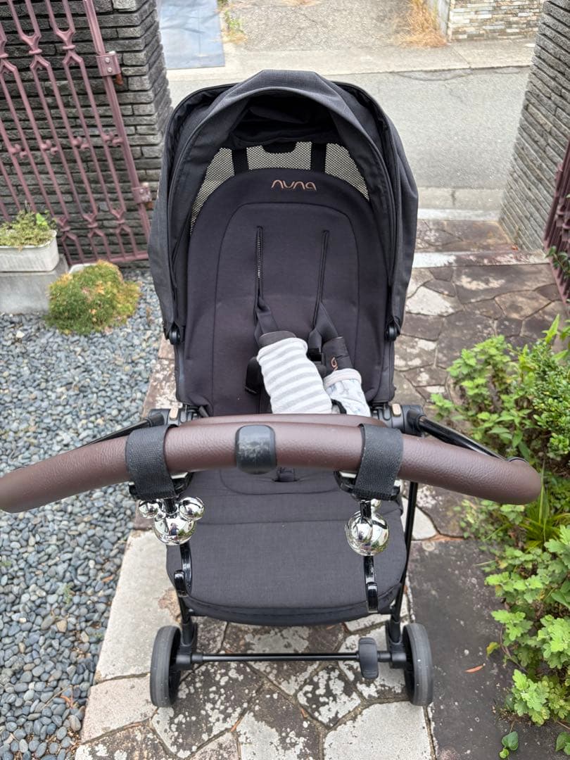 nunaベビーカー IXXA