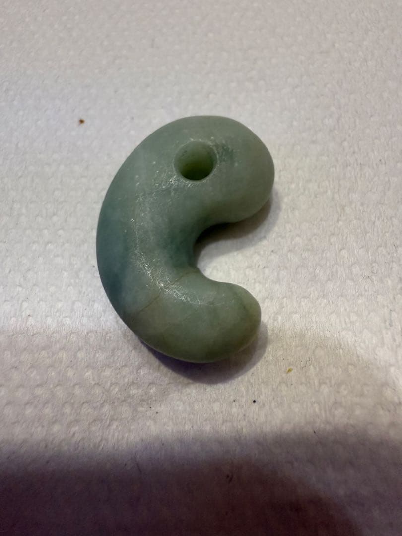 糸魚川翡翠‼️小滝産地‼️勾玉‼️極上品‼️本物の威厳‼️大変に美しい絶品‼️別格品‼️