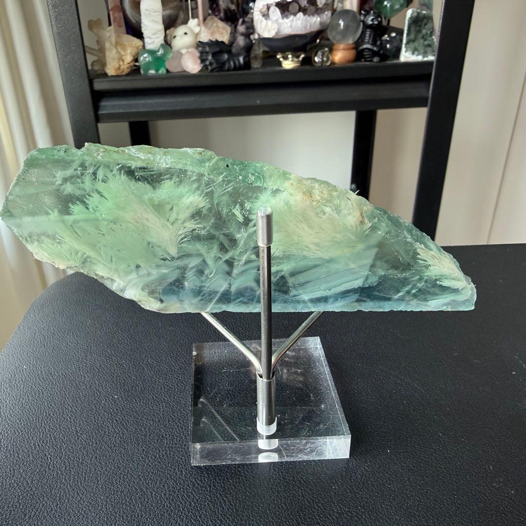 【Kdash】天然石フェザーフローライトのプレート　置物NO.020710