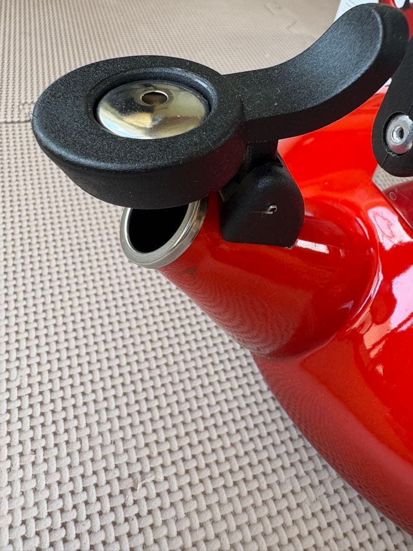 やかん　【ほぼ新品】LE CREUSET ケトル【禅】赤　1.5L