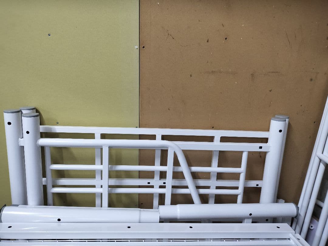 【千葉市花見川区引取限定】ROSTEM 階段付きパイプロフトベッド ホワイト