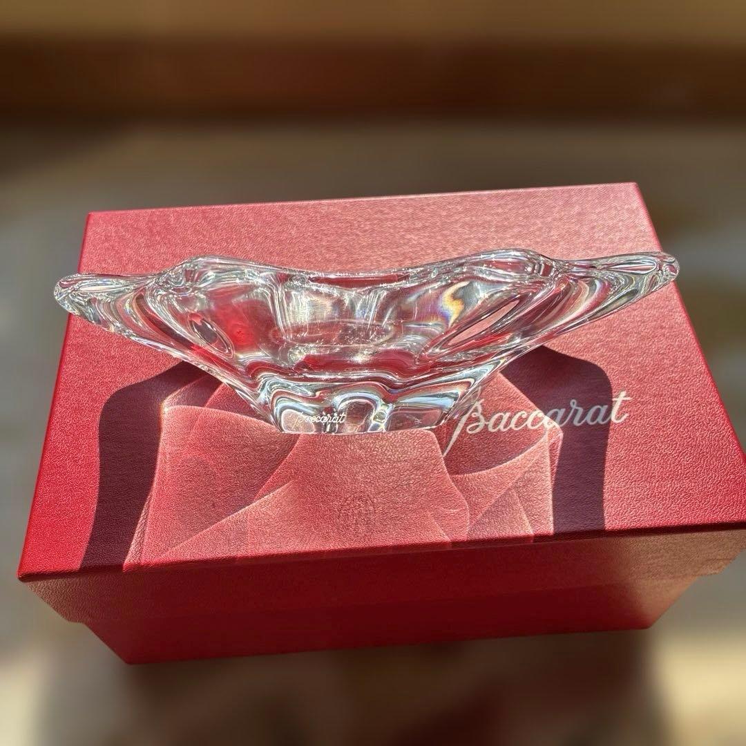 Baccarat バカラ花びら型クリスタルトレイ 小物入れ 灰皿【新品未使用】