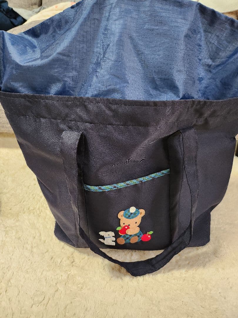 ネイビー 　ファミリア　刺繍 マザーズバッグ