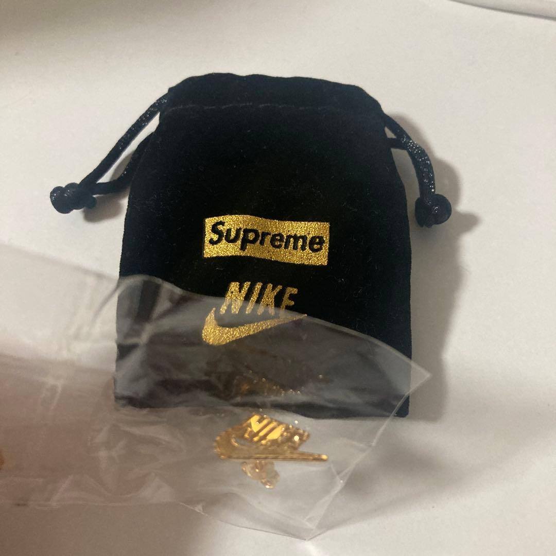 Supreme/Nike 14k ゴールドピアス(片耳用)