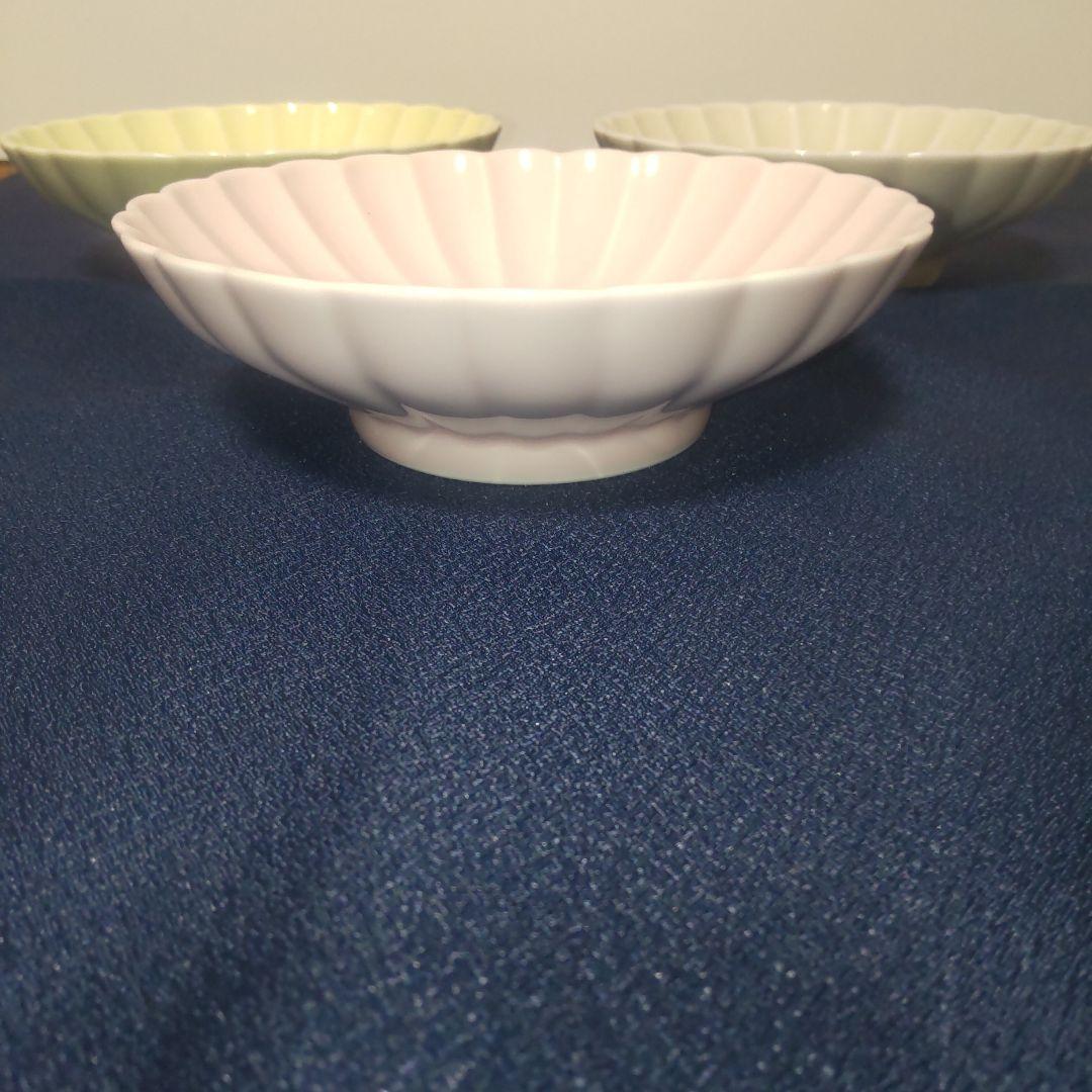 深川製磁 3色 菊割 小鉢 輪花 ピンク イエロー ベージュ