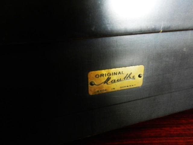 ドイツ「ＭＡＵＴＨＥ」社ゼンマイ式置時計（１５分ウエストミンスターチャイム）