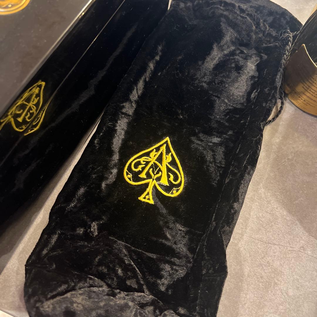 アルマンド　Armand de Brignac ゴールド　シャンパン