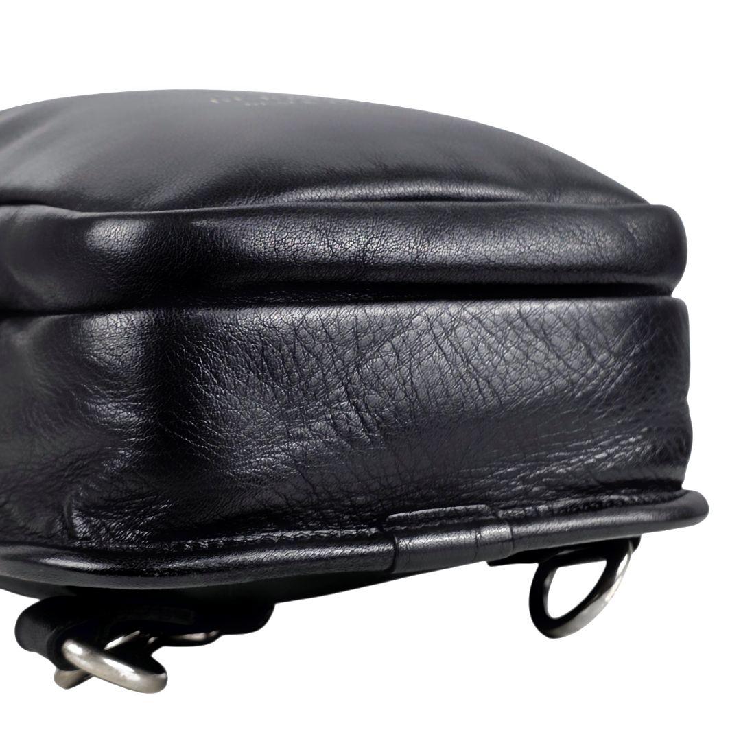 美品 バーバリー ブラックレーベル レザー ボディバッグ ショルダーバッグ