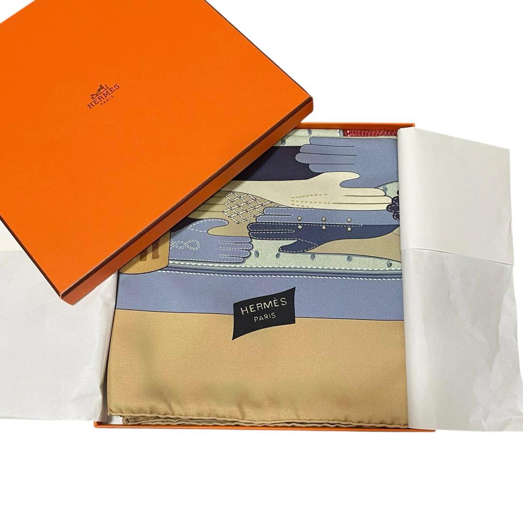 美品‼️HERMES TOUT CUIR　すべて革柄 箱付シルクカレ90希少