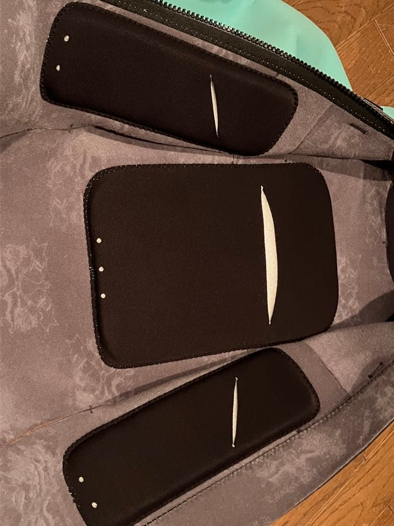 エメラルドグリーン　タッパー フード付き　浮きつき　サップ