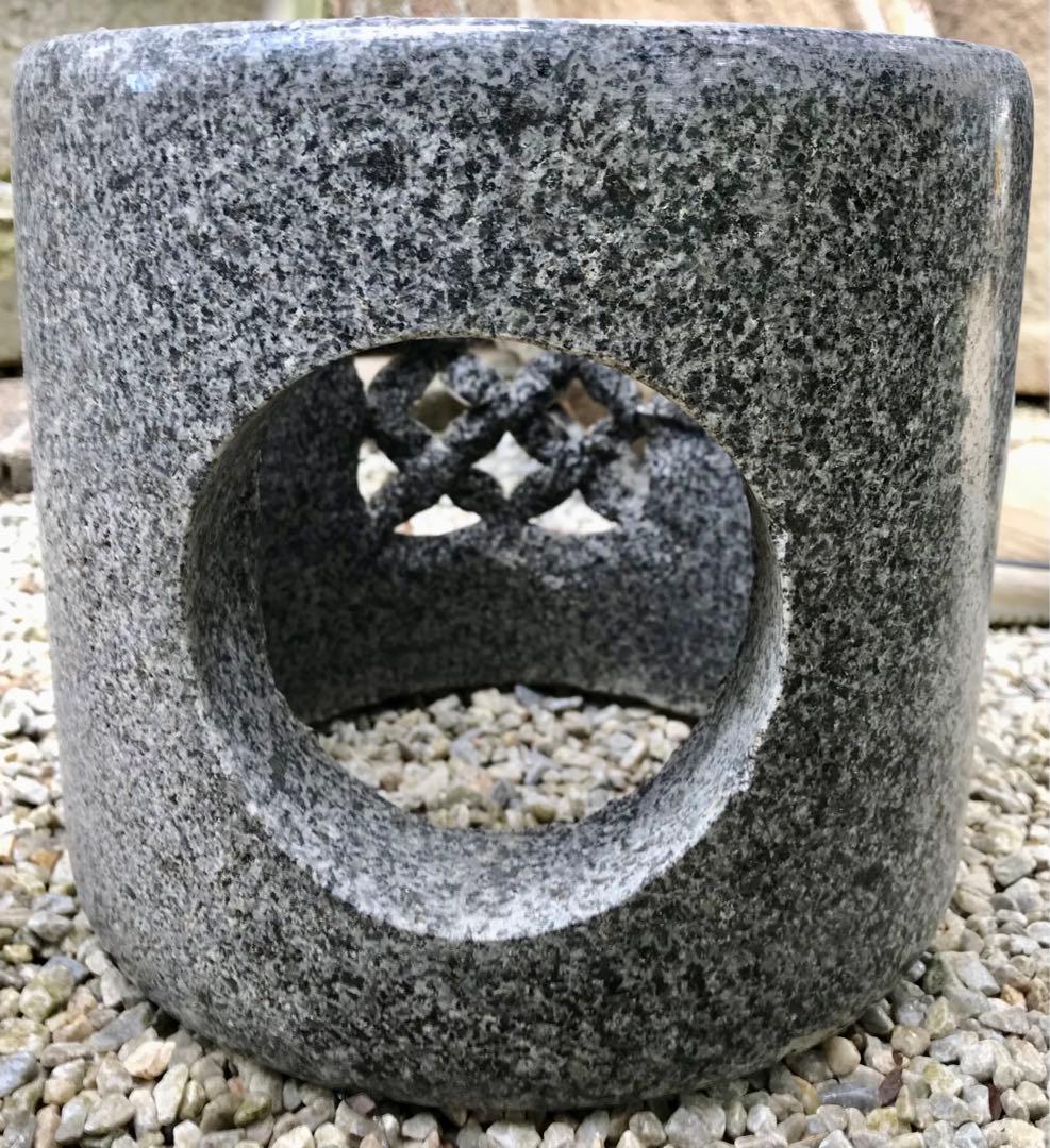 【御影磨き石・丸型火袋】オブジェ・庭石・置物・ガーデニング