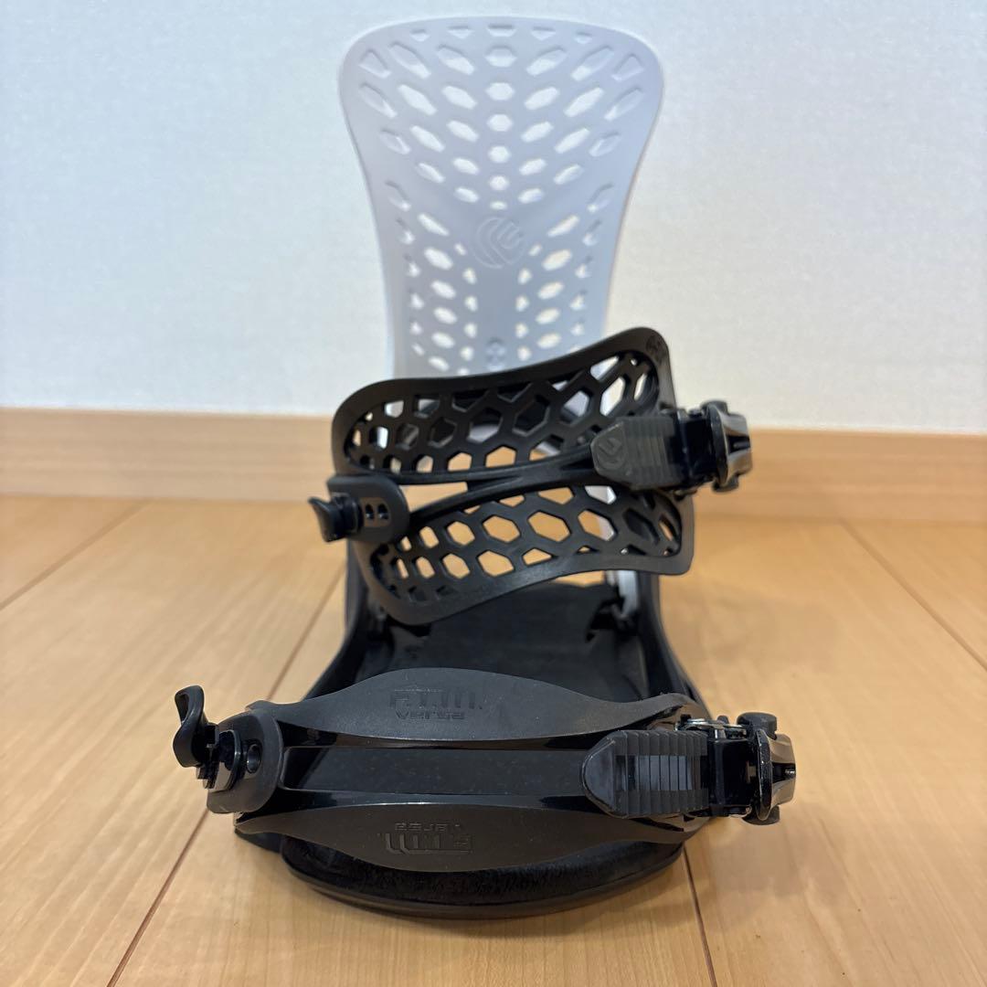 FLUX PR ホワイトMサイズ スノーボードビンディング