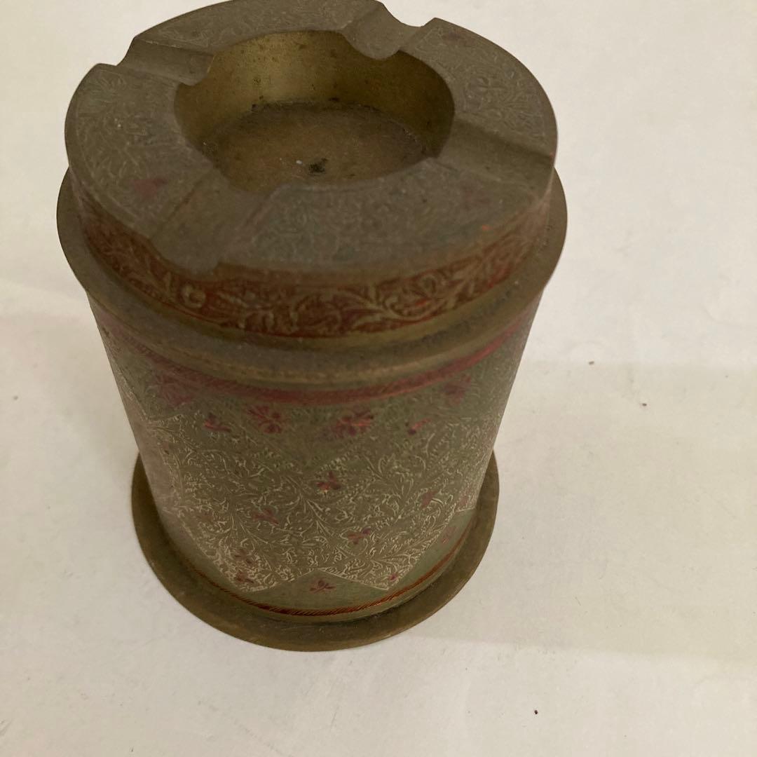 真鍮製エングレービング灰皿