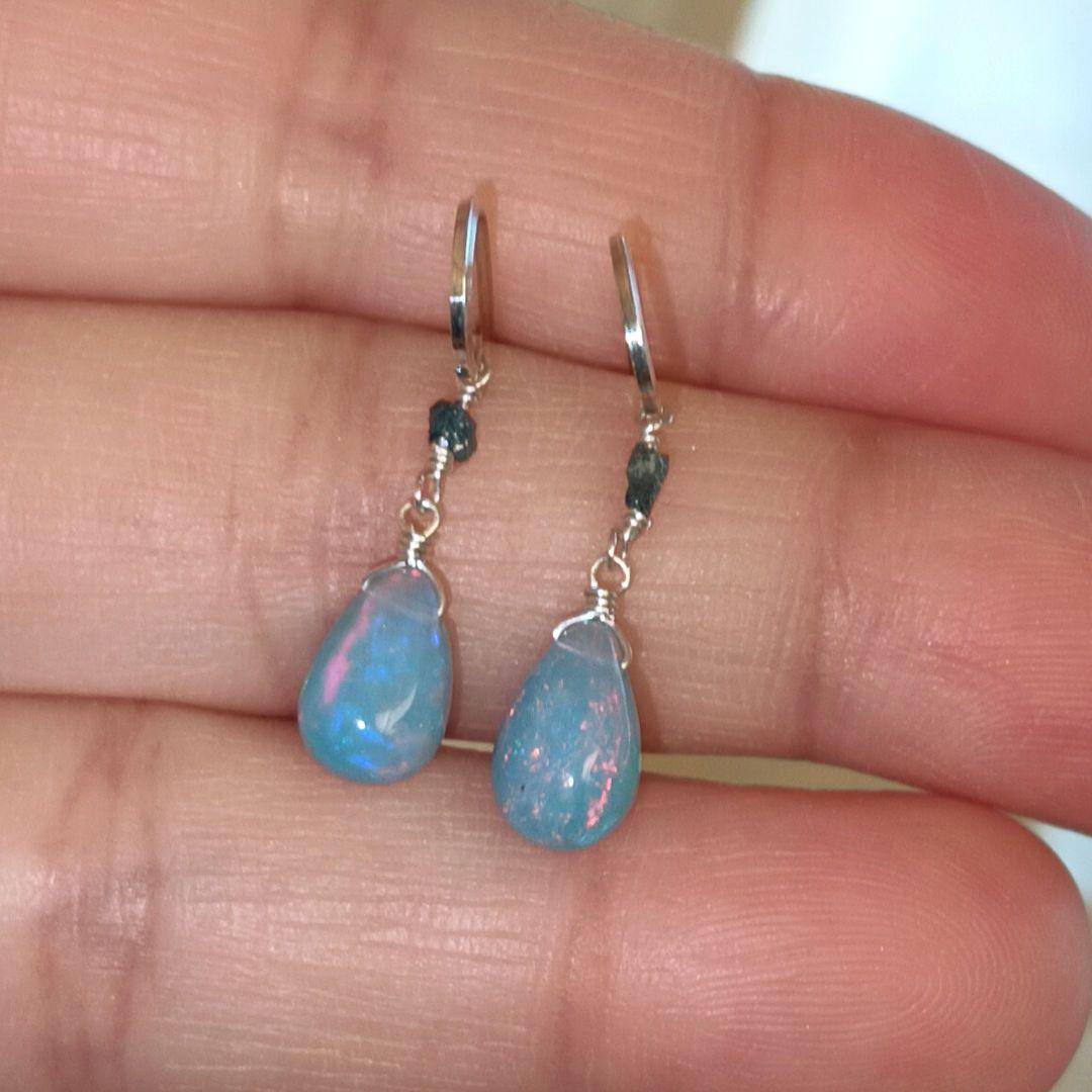 シルバー925 ブルーオパとブルーダイヤモンドピアス