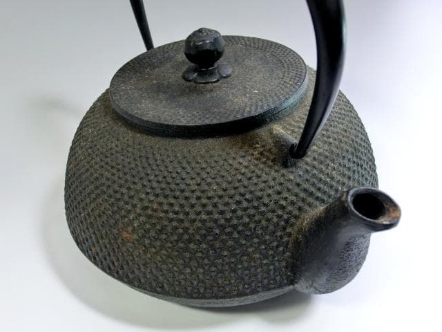 鉄瓶■「南部池永」 古い南部鉄 小あられ 急須 茶瓶 煎茶道具 時代物 骨董品■