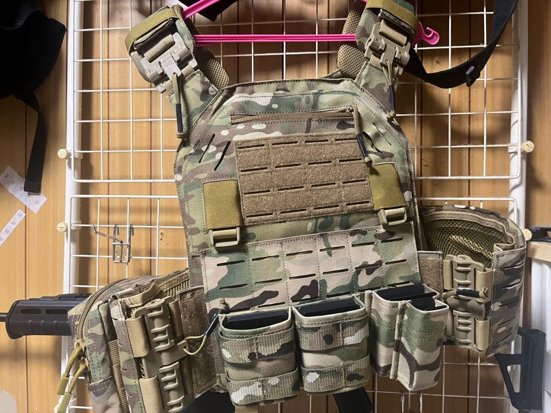 プレートキャリア　マルチカム 未使用