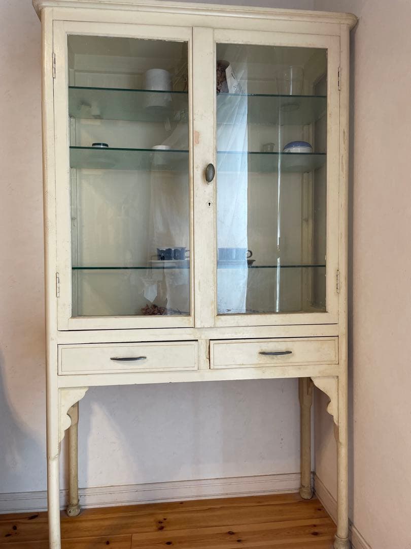 K．　【引取り希望】アンティーク　医療棚　キャビネット 　ケビント