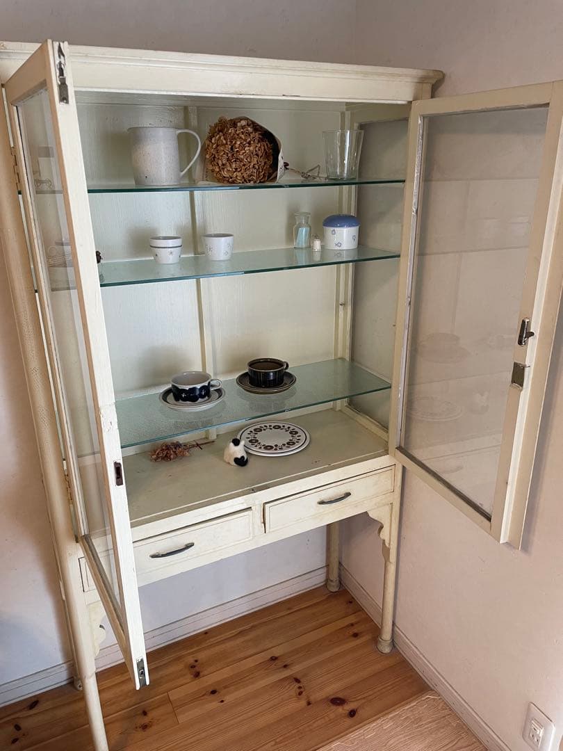 K．　【引取り希望】アンティーク　医療棚　キャビネット 　ケビント