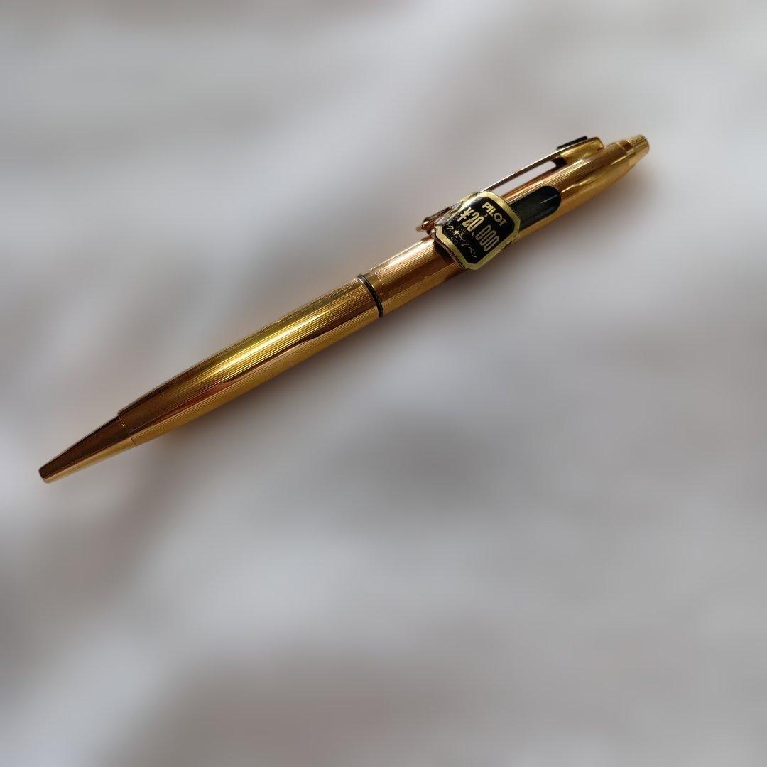 パイロットクォーツ付きボールペン