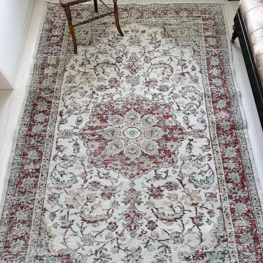 トルコ ヴィンテージラグ A124 レア 超大判 ダークレッド クリーム ミント