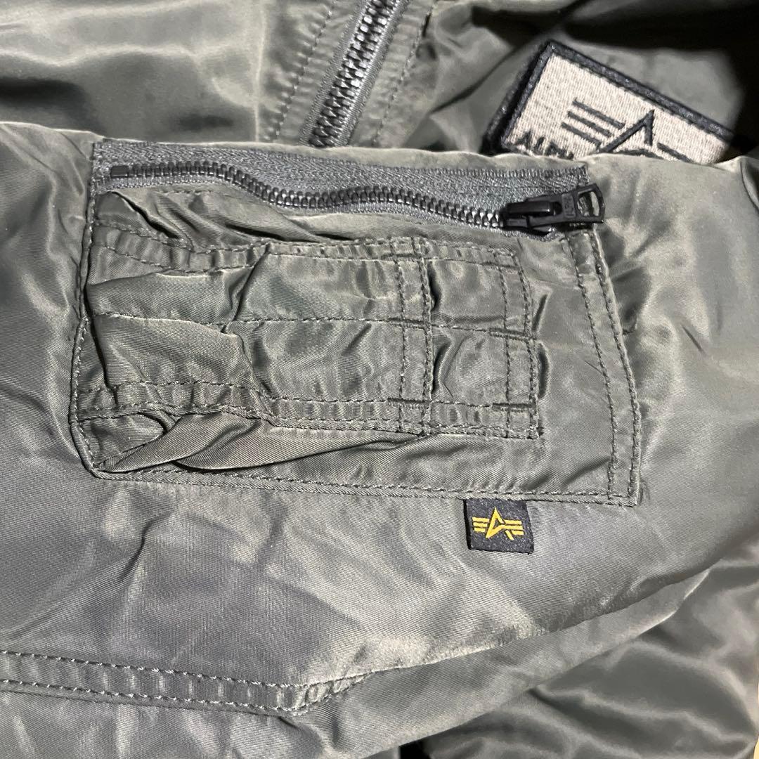 ALPHA INDUSTRIES フード付　ジャケット　ma-1 L