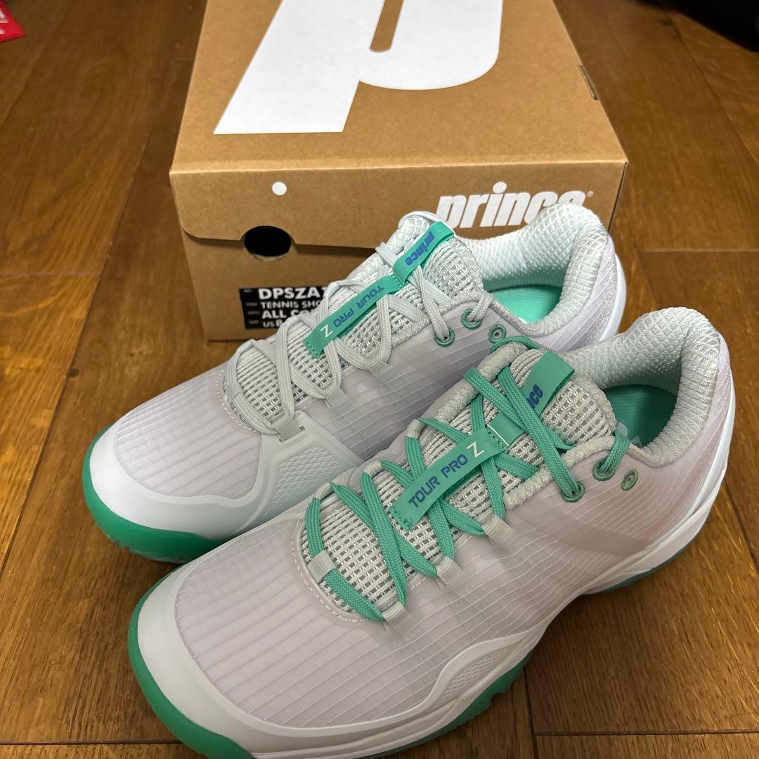 Prince TOUR PRO Z VI 26.5cm（オールコート用）